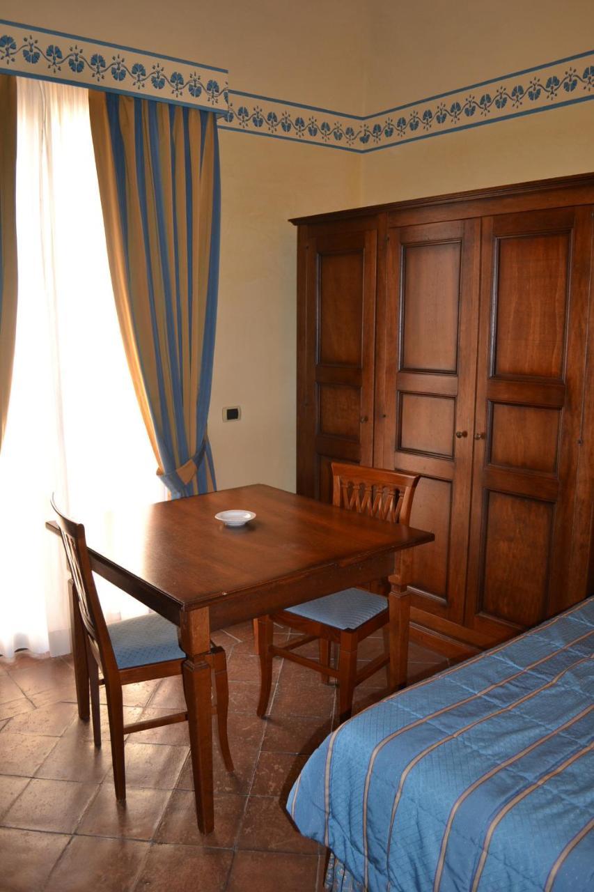 Hotel La Ville Catania-Fontanarossai nemzetközi repülőtér Kültér fotó